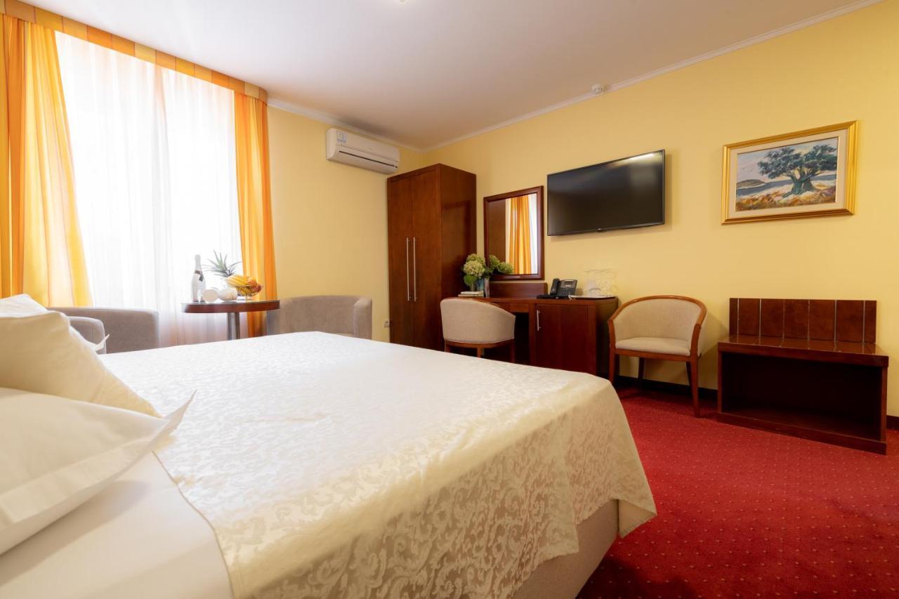 Bed & Breakfast Riva Makarska